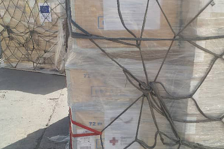 Ankunft der Hilfsgüter für Erdbebenopfer in Afghanistan 
