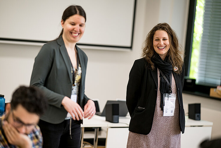 Fachtagung Katastrophenvorsorge Workshop Climate Centre Zwei Frauen lächeln