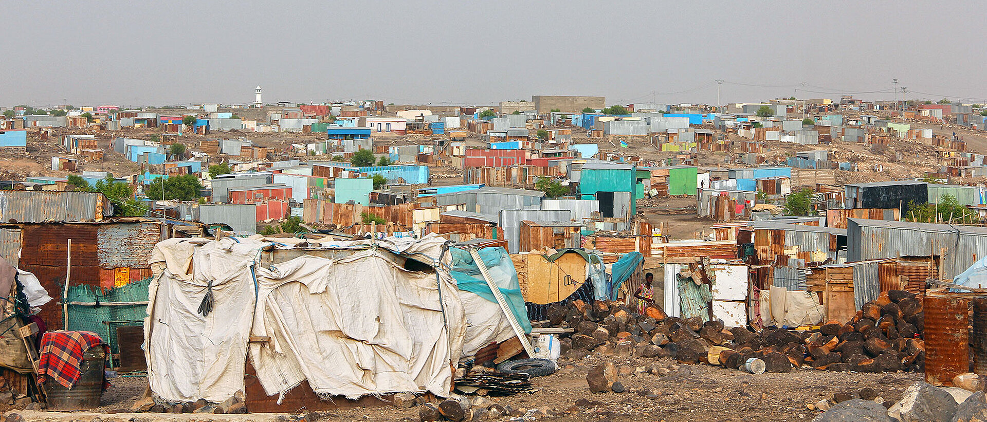 Slum in Djibouti Ansammlung sehr einfacher Behausungen