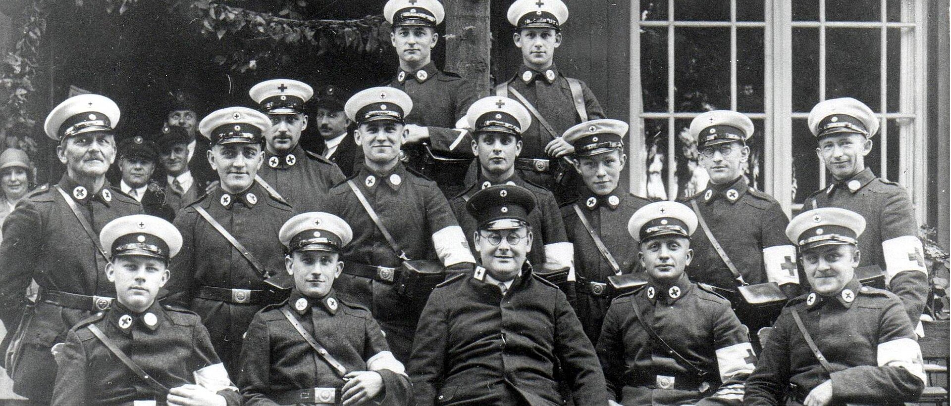 Gruppenbild einer Sanitätskolonne 1932