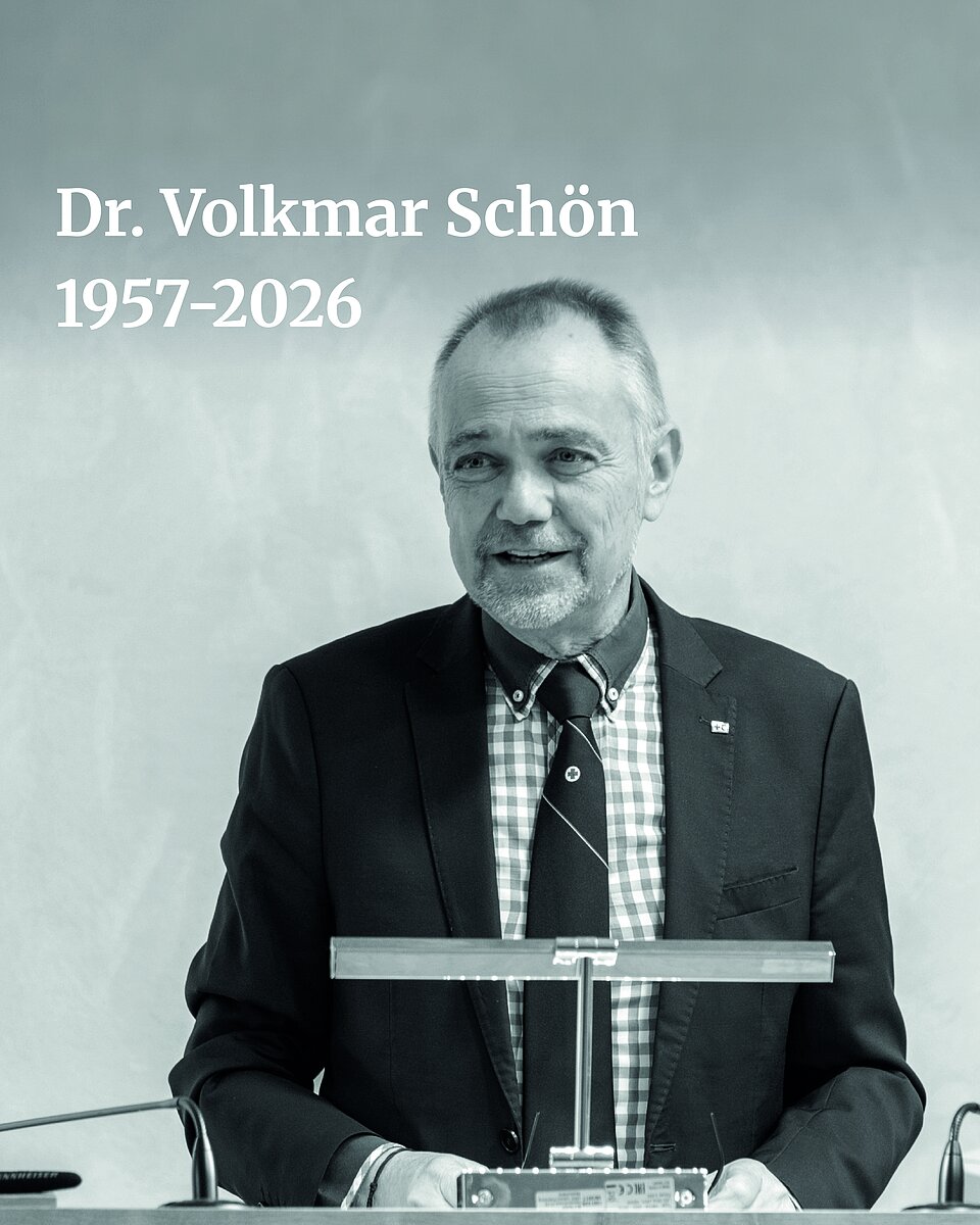 Dr. Volkmar Schön