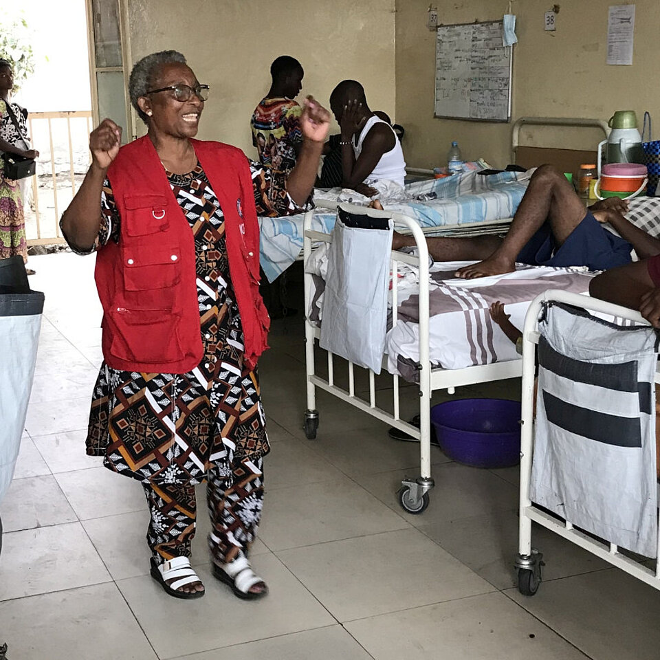 Freiwillige des CRDRC im Ndosho-Krankenhaus Freiwillige des CRDRC im Ndosho-Krankenhaus